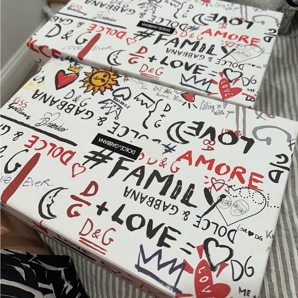 Dolce & Gabbana White and Black sneaker boxes